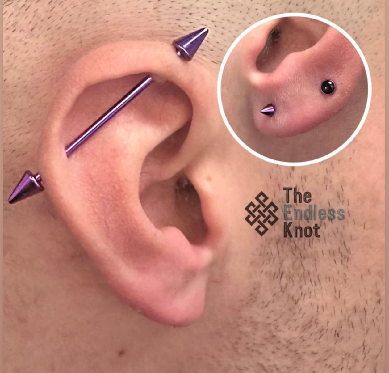 Straight barbell in ear ￼