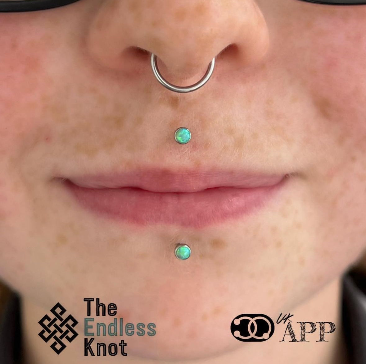 Faux opal bezel set (threadless)