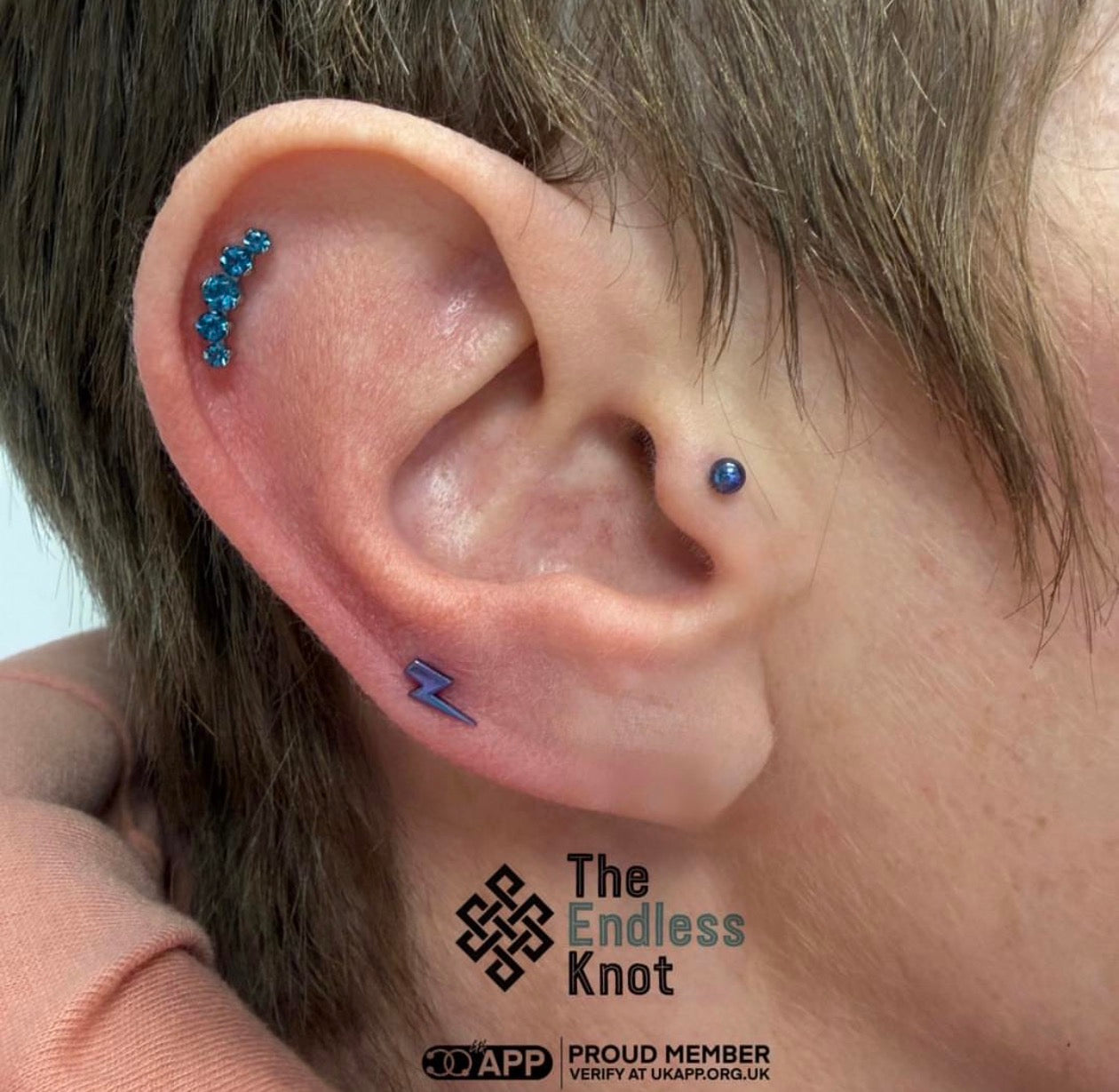 Oorkraakbeen (met labret)