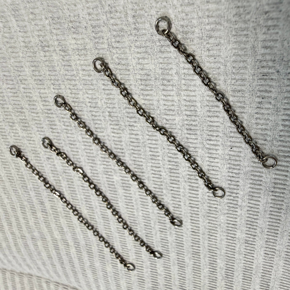 Ti chain
