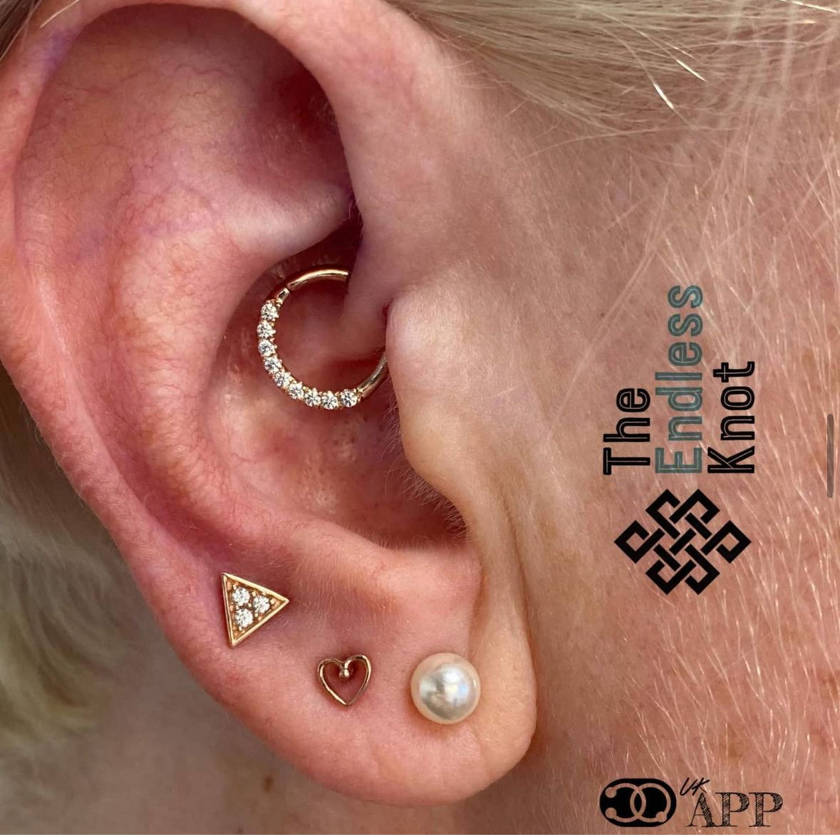 Halo seam ring CZ