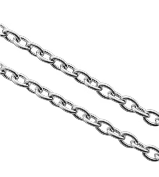 Plain chain with jump rings